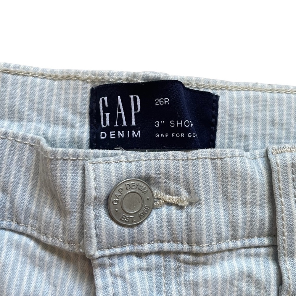Gap 26R Light Blue and White Striped Jean Short with Frayed Raw Hem - Picture 3 of 5